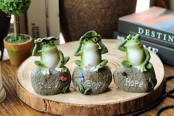 Set ếch ộp ngồi trên đá - Tượng Bếp - Búp Bê Trang Trí