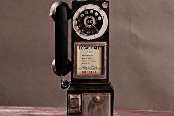 Bốt điện thoại cổ điển đen - Decor Chủ Đề Cổ - Giả Cổ - Xưa Cũ